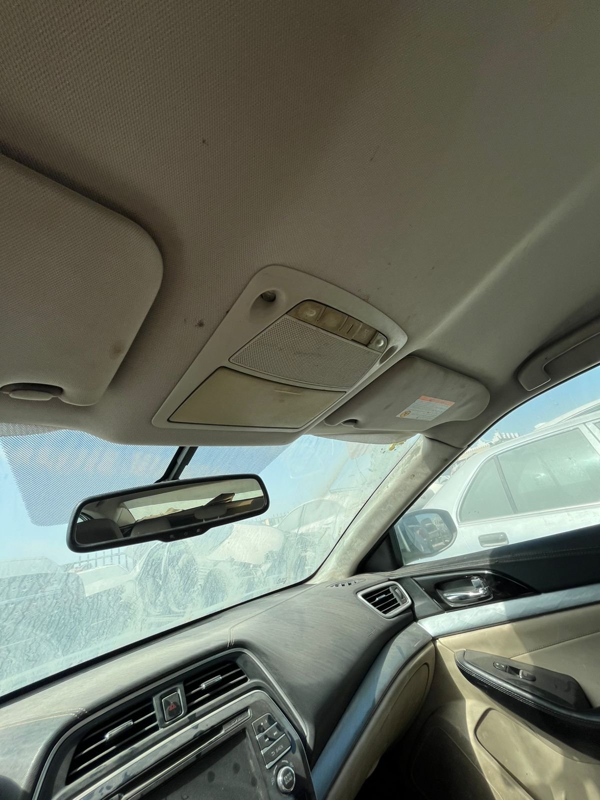 مرآة الرؤية الخلفية